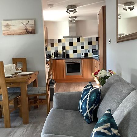 37 Farraline Court, City Centre Apartment 因弗内斯 外观 照片